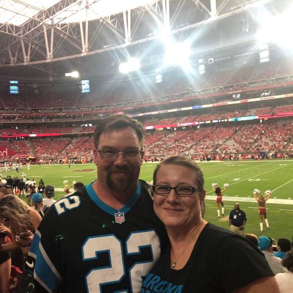 Meet your Posher, Nicole - Picture 1 of 1